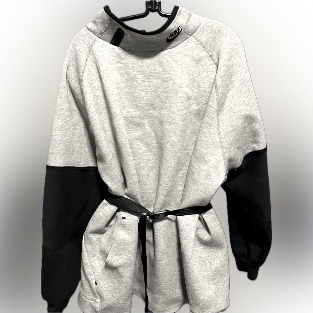 Nike cable sweat shirt